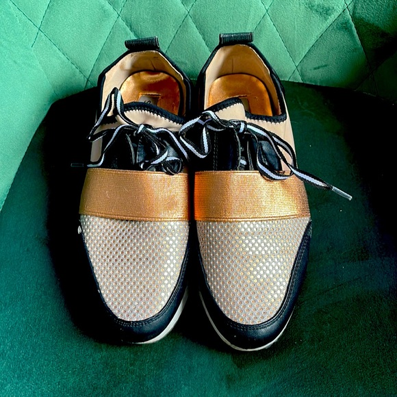 Steve Madden size 6.5 - slightly worn - Picture 2 of 3